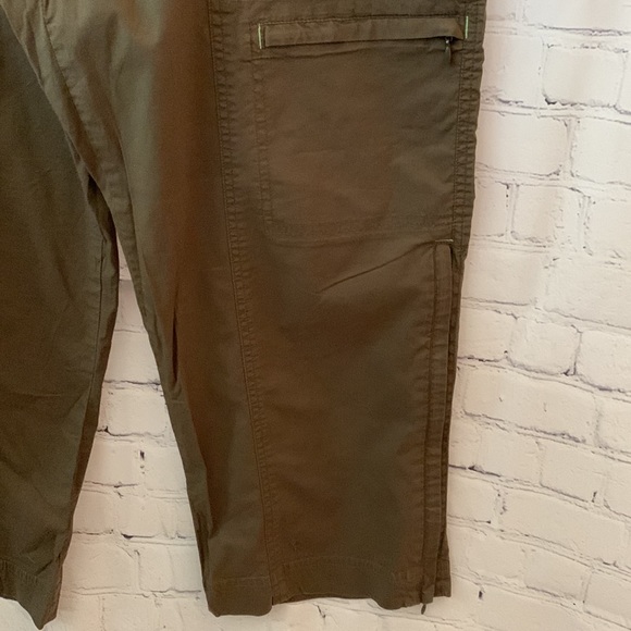 Women's Danskin Capris - Picture 4 of 13